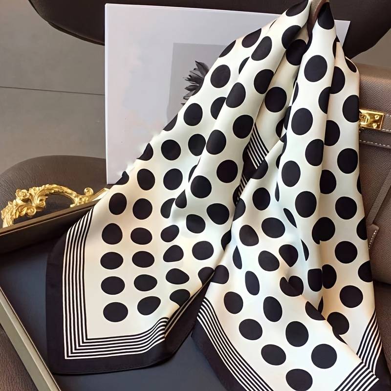 Pañoleta Puntos Negros