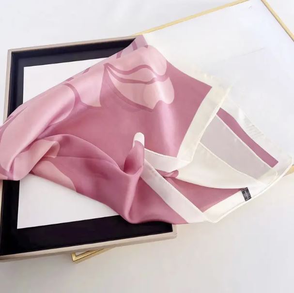 Pañoleta Rosa Floral